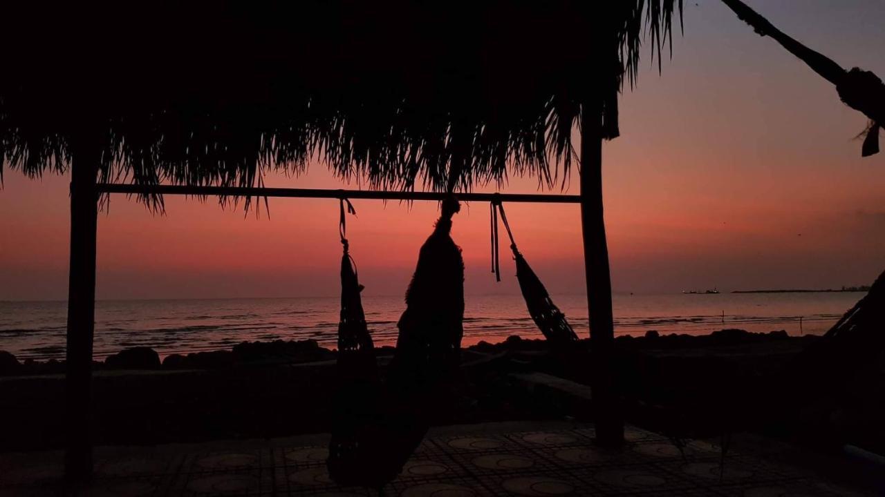 Thao Tran Hotell Hà Tiên Exteriör bild