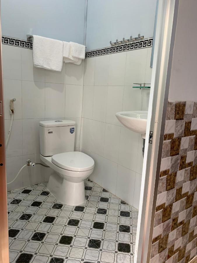 Thao Tran Hotell Hà Tiên Exteriör bild