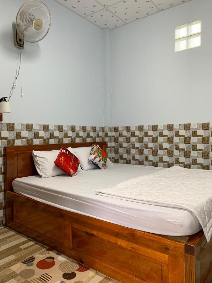 Thao Tran Hotell Hà Tiên Exteriör bild