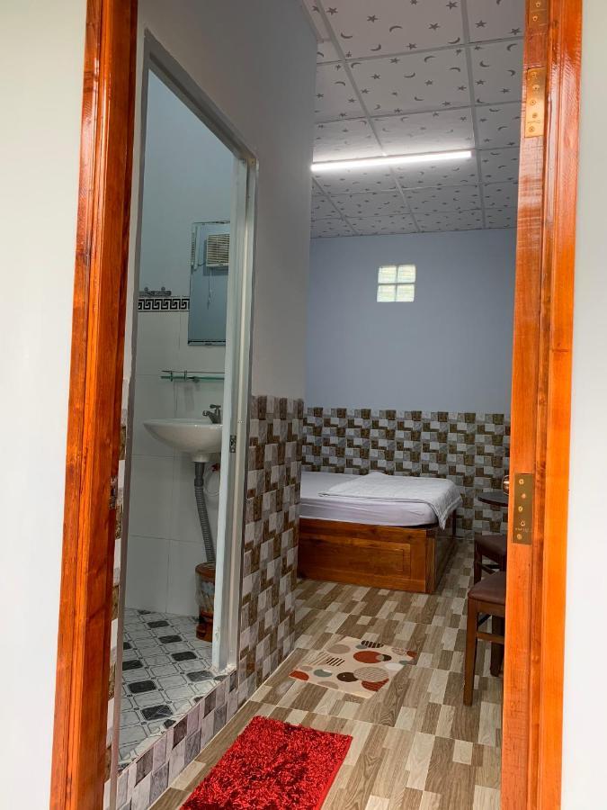 Thao Tran Hotell Hà Tiên Exteriör bild
