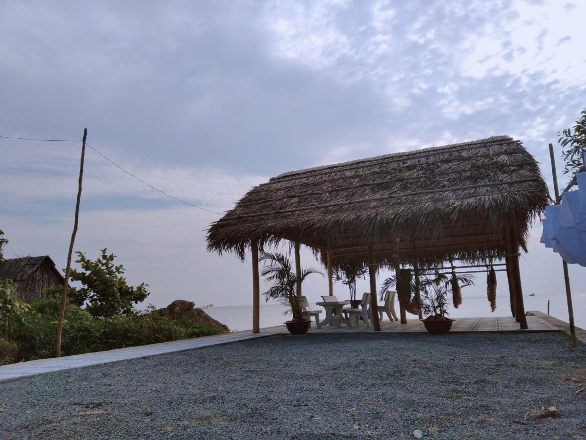 Thao Tran Hotell Hà Tiên Exteriör bild