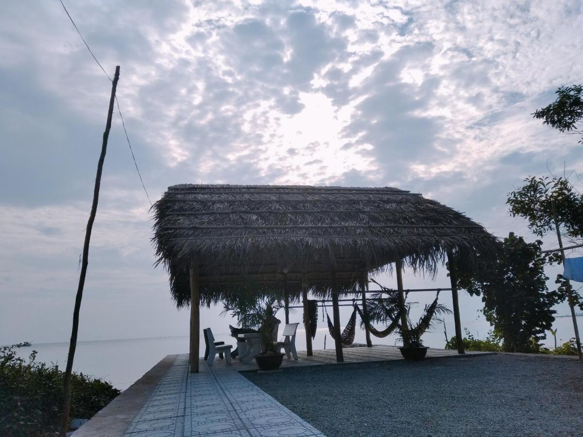 Thao Tran Hotell Hà Tiên Exteriör bild